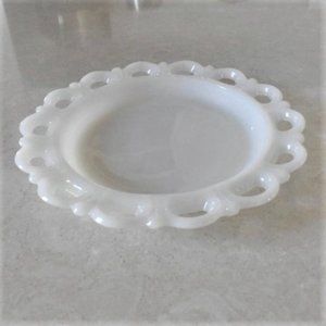 Vintage Milk Glass Scalloped Edge Plate
